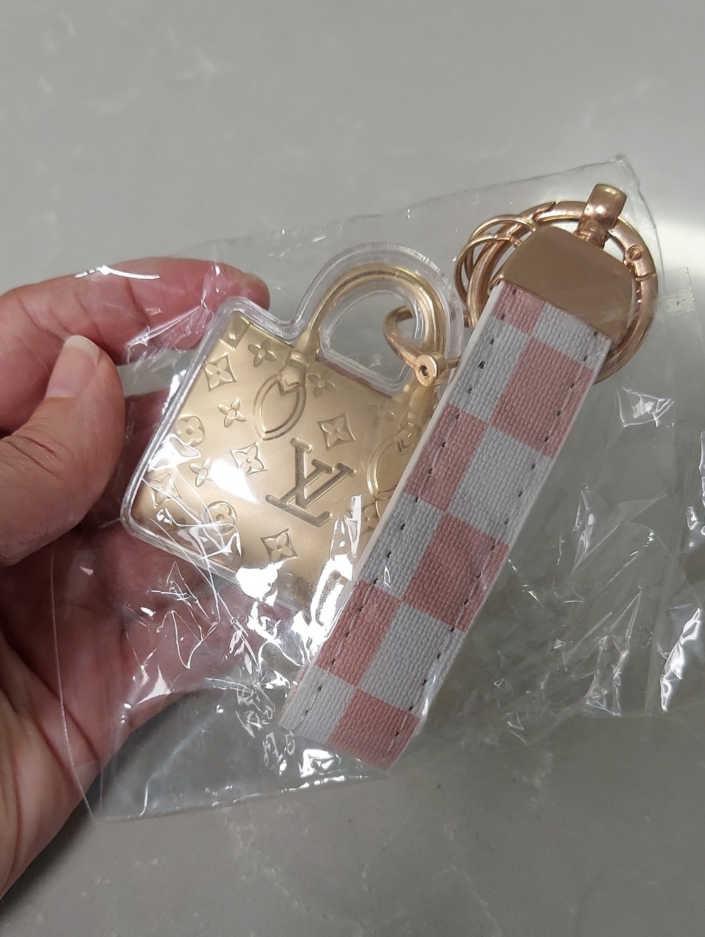 Keychain, New Gold Bag Fob, Luxury Strap, Protective Clear Case - Picture 3 of 4